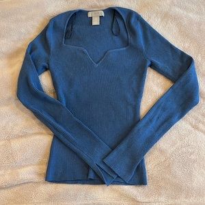 V neck long sleeve ribbed sweater